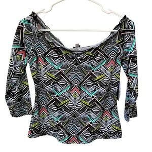 Guess Colorblock Geometric Ruffle Top Women’s Medium 3/4 NEW With Tag